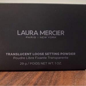 Laura Mercier Translucent Setting Powder - Classic Black